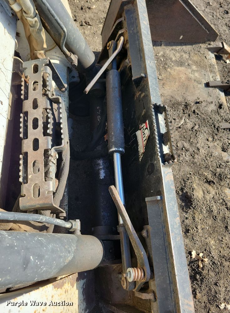 image for item LO9993 2012 Bobcat T630  tracked skid steer loader