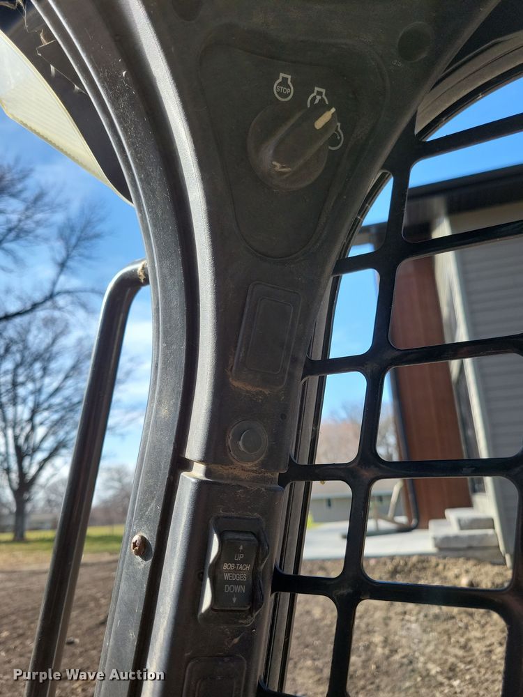 image for item LO9993 2012 Bobcat T630  tracked skid steer loader