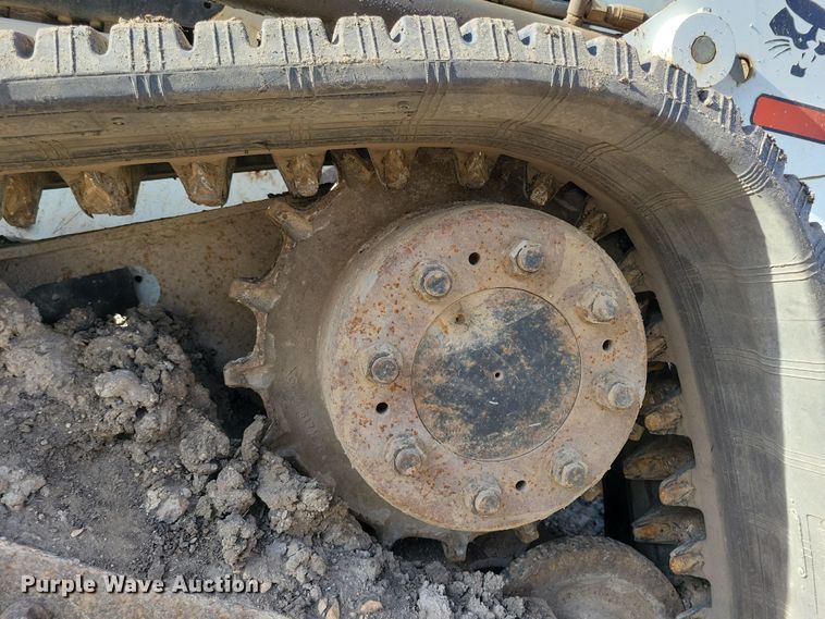 image for item LO9993 2012 Bobcat T630  tracked skid steer loader