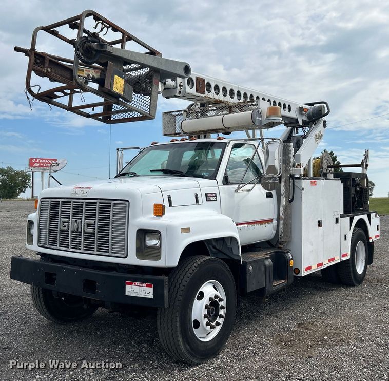 image for item LV9051 2000 GMC C7500  bucket truck