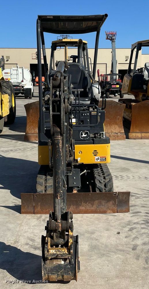 image for item LV9197 2019 John Deere 17G  mini excavator