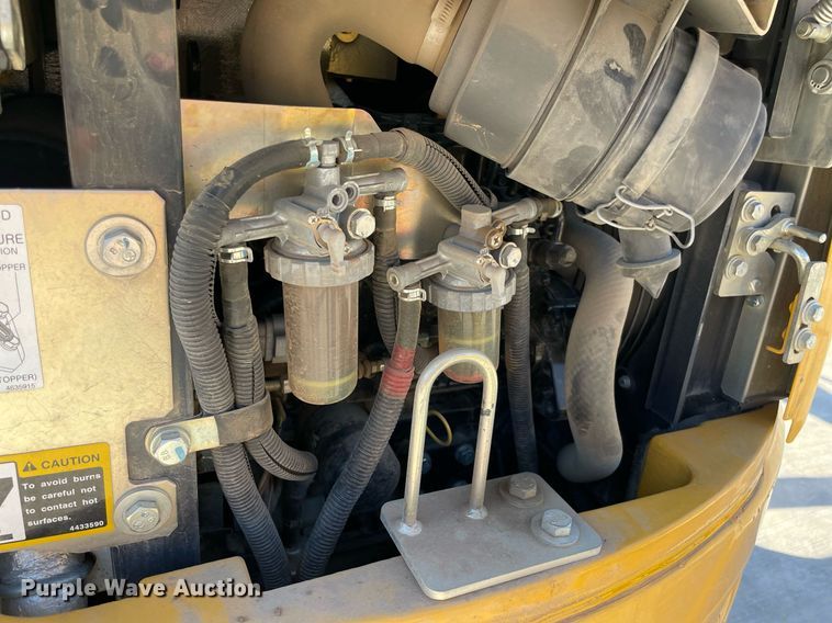 image for item LV9197 2019 John Deere 17G  mini excavator