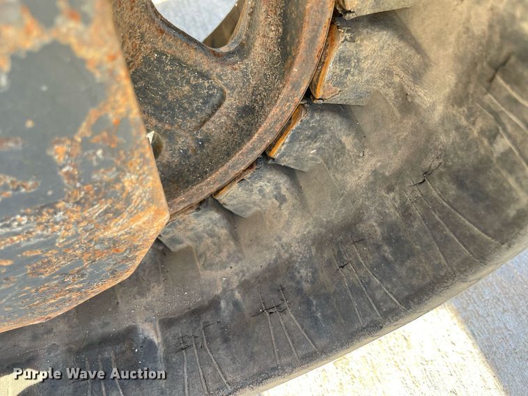 image for item LV9197 2019 John Deere 17G  mini excavator