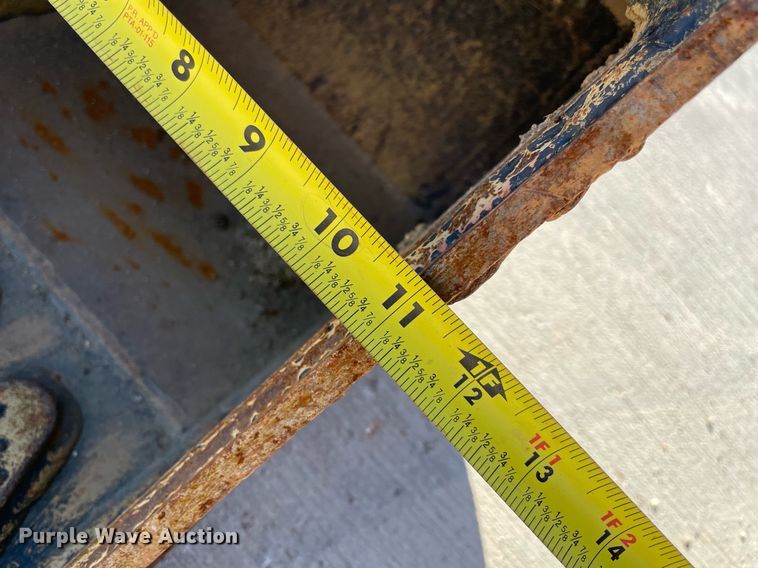 image for item LV9198 2019 John Deere 17G  mini excavator