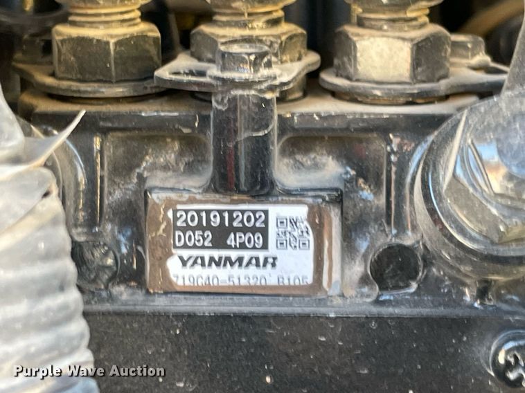 image for item LV9198 2019 John Deere 17G  mini excavator