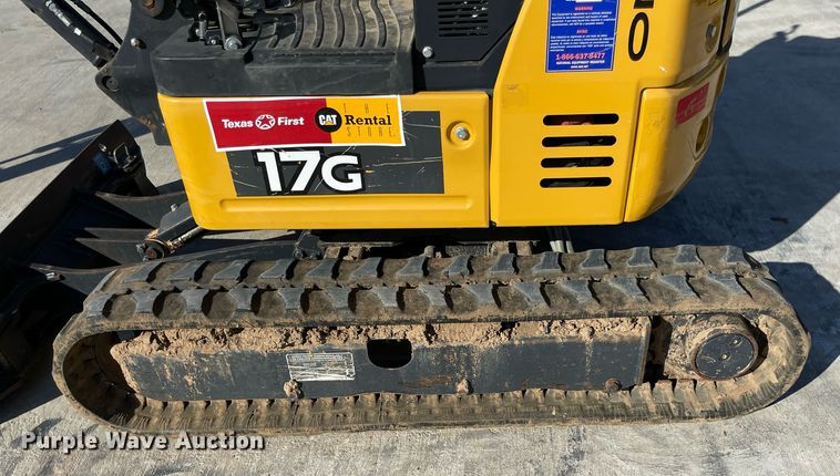 image for item LV9198 2019 John Deere 17G  mini excavator