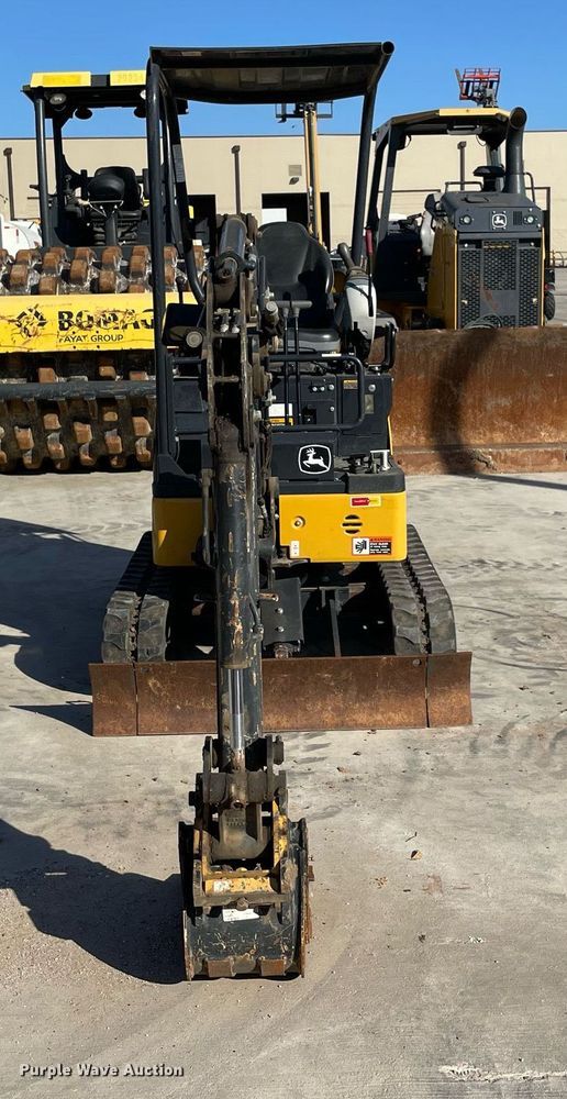 image for item LV9199 2019 John Deere 17G  mini excavator