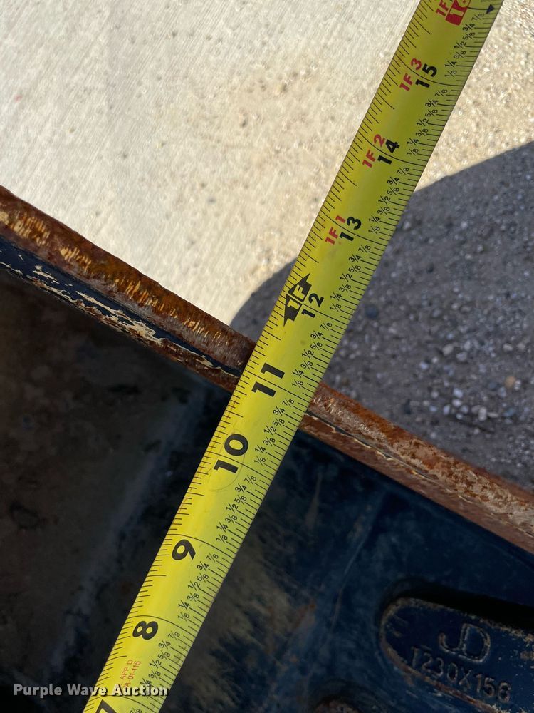 image for item LV9199 2019 John Deere 17G  mini excavator