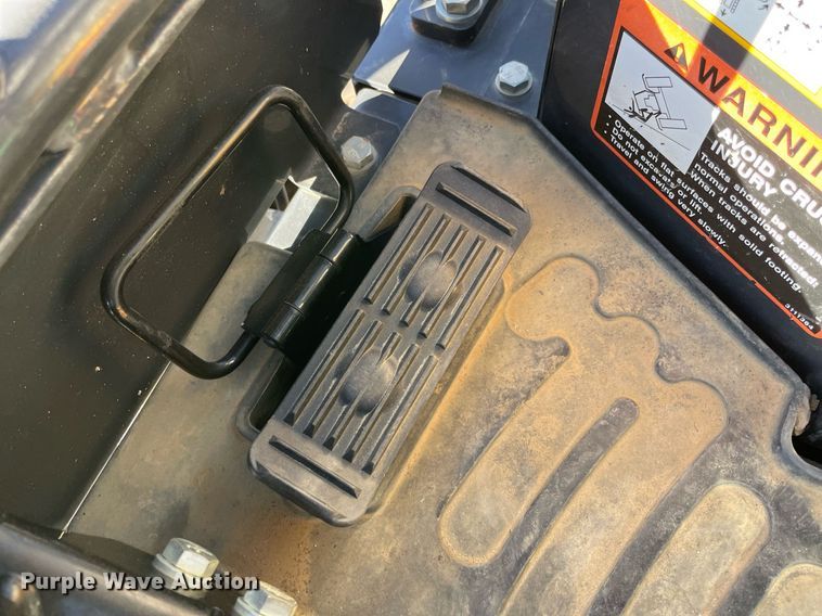 image for item LV9199 2019 John Deere 17G  mini excavator