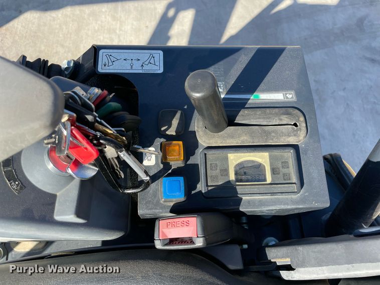 image for item LV9199 2019 John Deere 17G  mini excavator