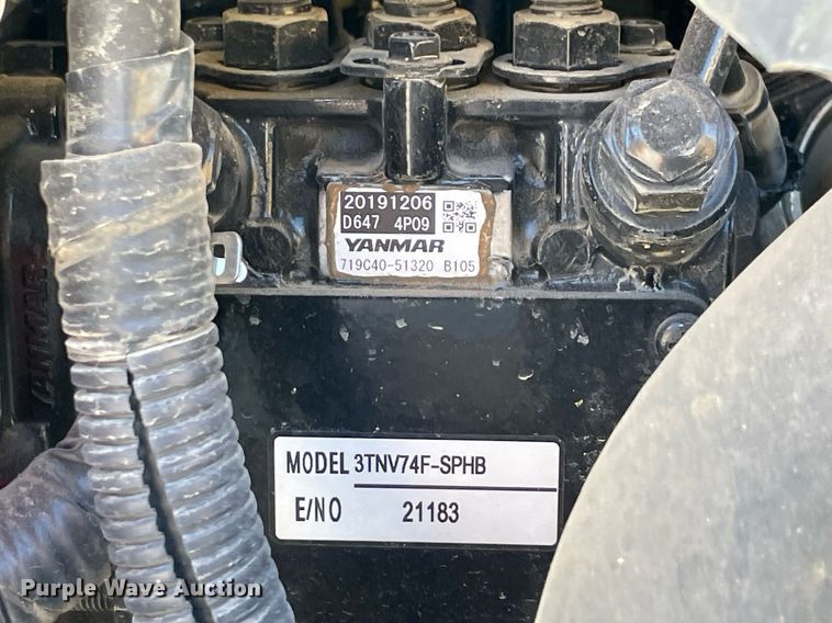 image for item LV9199 2019 John Deere 17G  mini excavator