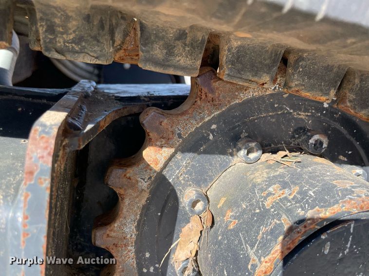 image for item LV9199 2019 John Deere 17G  mini excavator