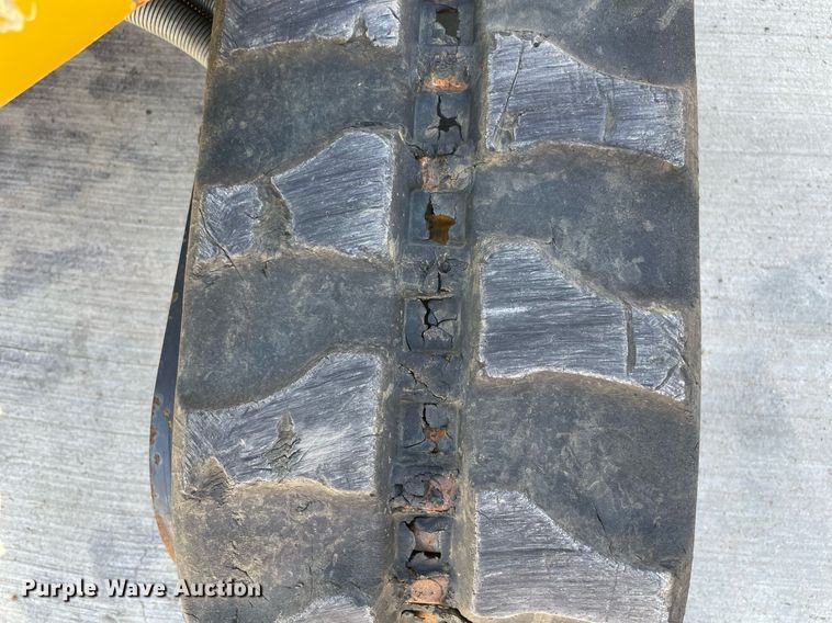 image for item LV9199 2019 John Deere 17G  mini excavator