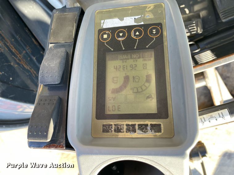 image for item LV9200 2016 John Deere 50G  mini excavator