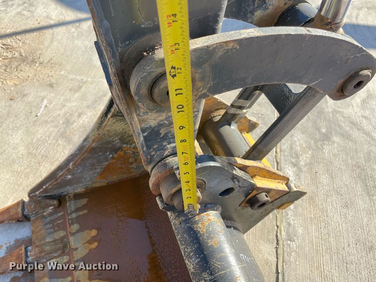 image for item LV9201 2015 John Deere 50G  mini excavator