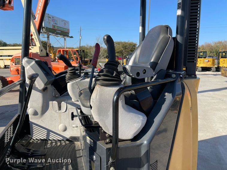 image for item LV9201 2015 John Deere 50G  mini excavator