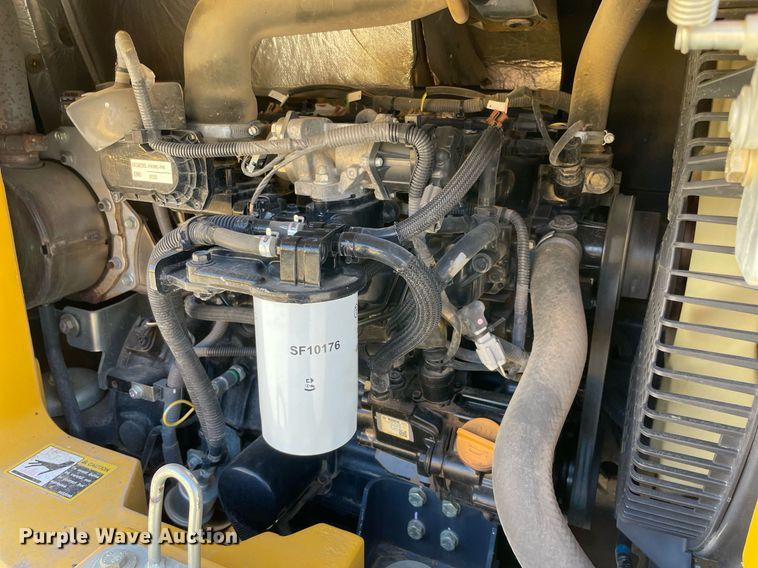 image for item LV9201 2015 John Deere 50G  mini excavator