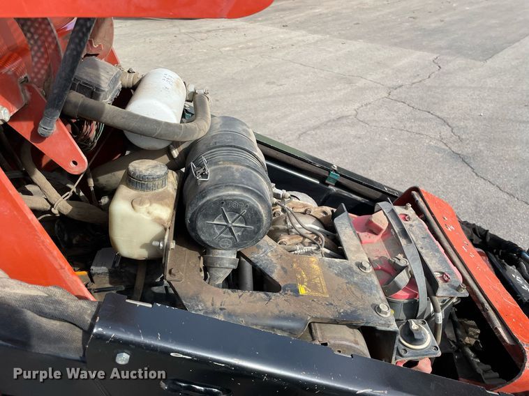 image for item LV9963 2017 Ditch Witch SK1050  compact utility loader