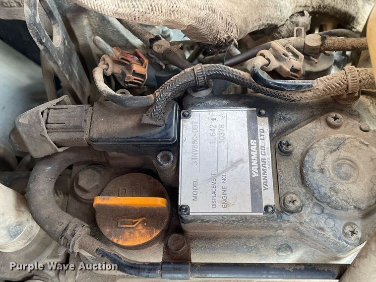 image for item LV9963 2017 Ditch Witch SK1050  compact utility loader