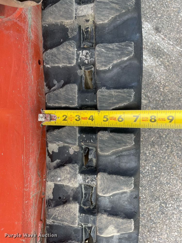 image for item LV9963 2017 Ditch Witch SK1050  compact utility loader