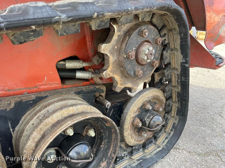 image for item LV9963 2017 Ditch Witch SK1050  compact utility loader