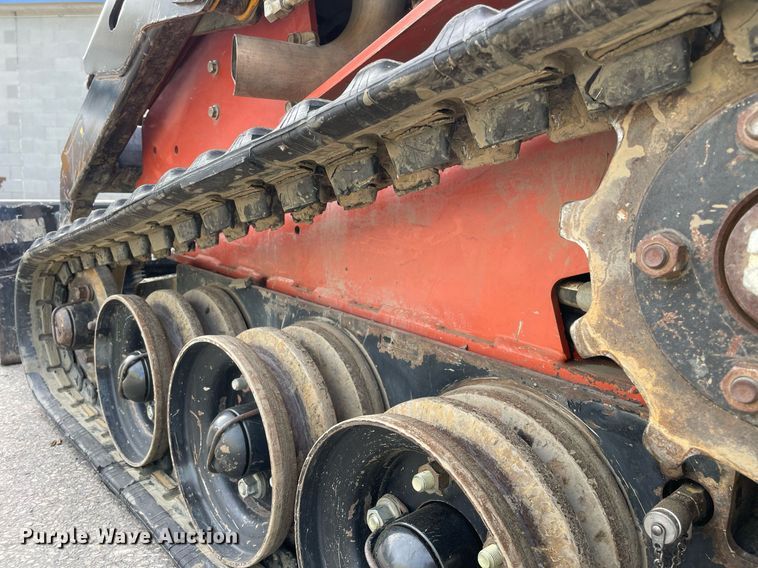 image for item LV9963 2017 Ditch Witch SK1050  compact utility loader