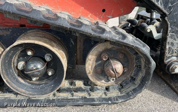 image for item LV9963 2017 Ditch Witch SK1050  compact utility loader