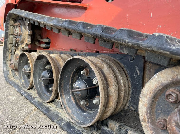 image for item LV9963 2017 Ditch Witch SK1050  compact utility loader