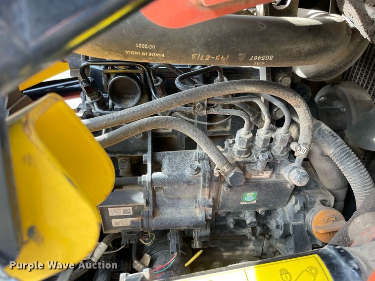 image for item LV9964 2021 Ditch Witch SK900  compact utility loader