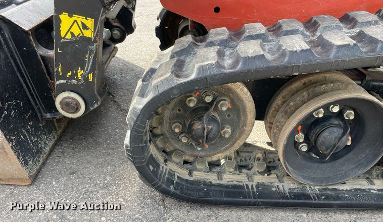 image for item LV9964 2021 Ditch Witch SK900  compact utility loader