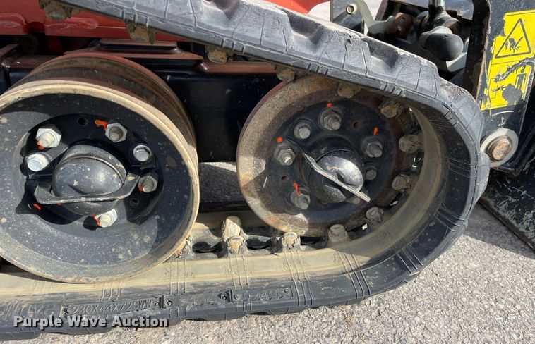 image for item LV9964 2021 Ditch Witch SK900  compact utility loader