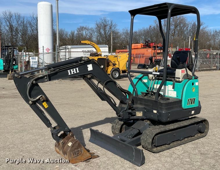image for item LV9965 2015 IHI 17VX  mini excavator