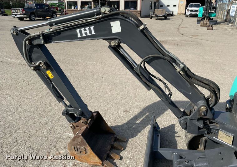 image for item LV9965 2015 IHI 17VX  mini excavator