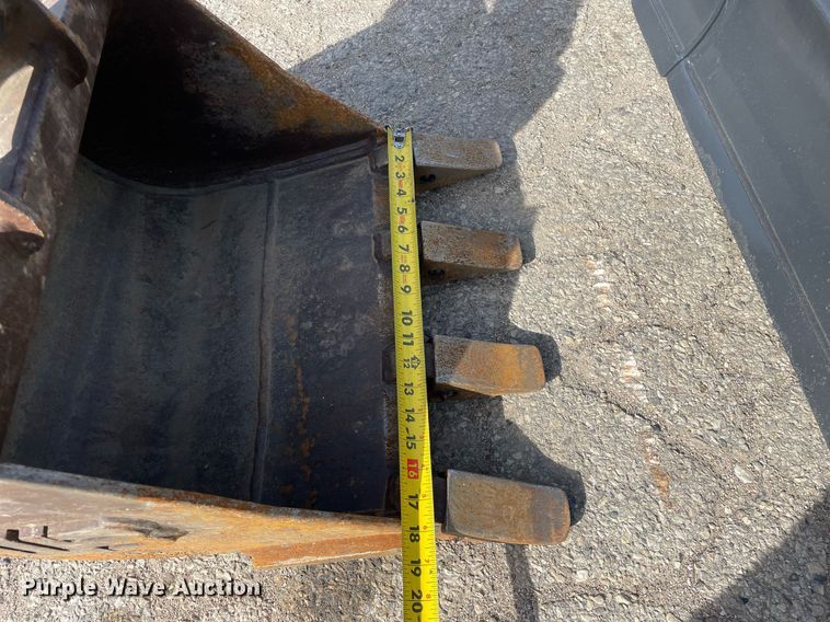 image for item LV9965 2015 IHI 17VX  mini excavator