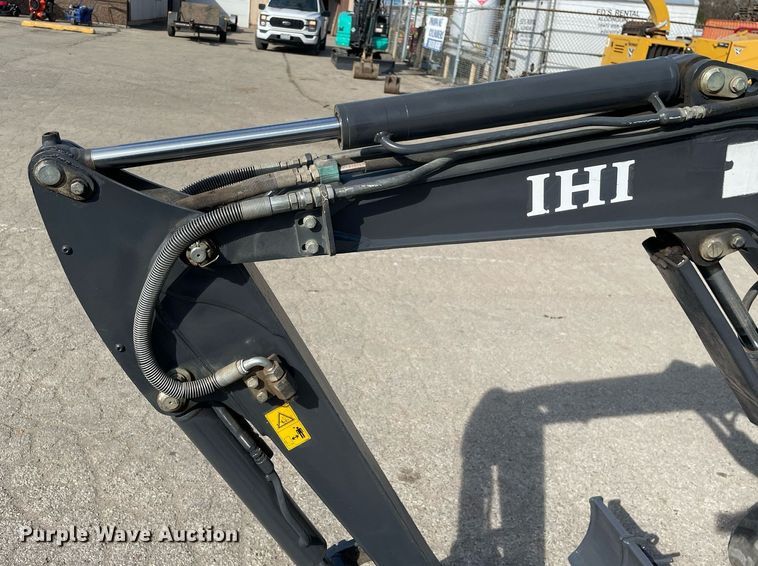 image for item LV9965 2015 IHI 17VX  mini excavator