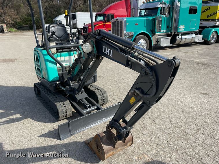 image for item LV9965 2015 IHI 17VX  mini excavator