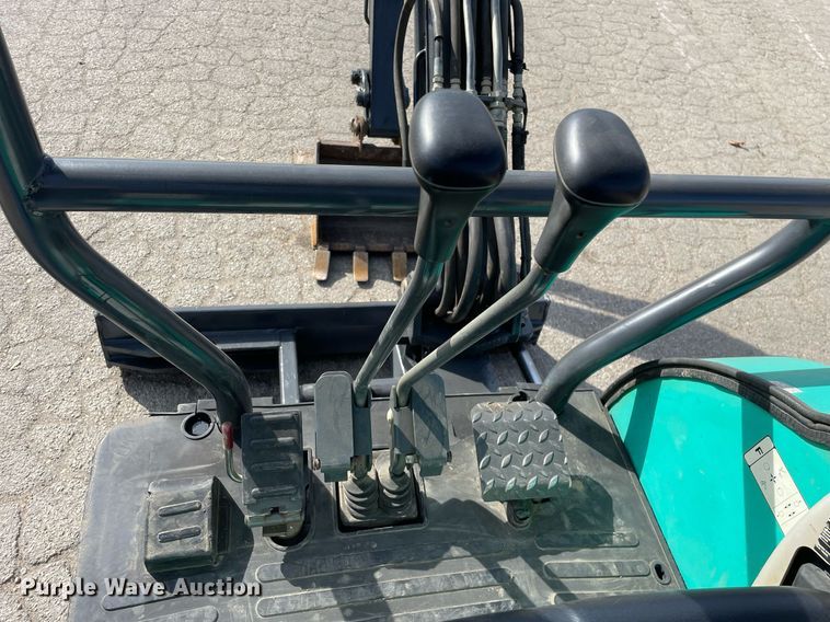 image for item LV9965 2015 IHI 17VX  mini excavator