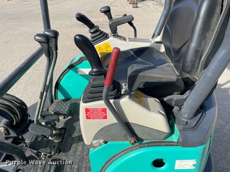 image for item LV9965 2015 IHI 17VX  mini excavator