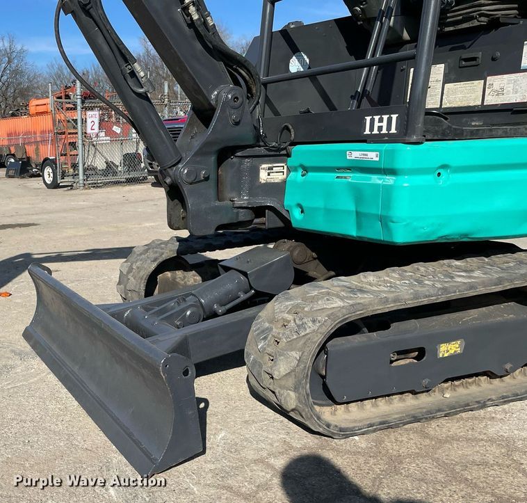 image for item LV9966 2014 IHI 30v4 mini excavator