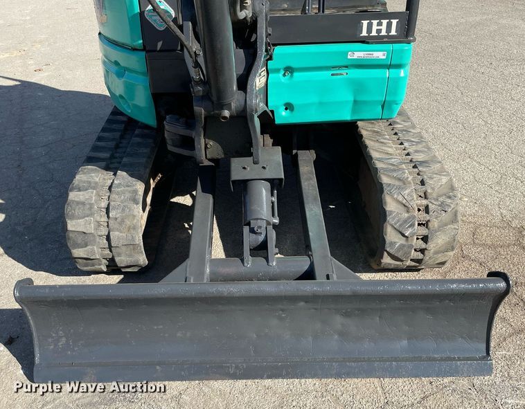 image for item LV9966 2014 IHI 30v4 mini excavator