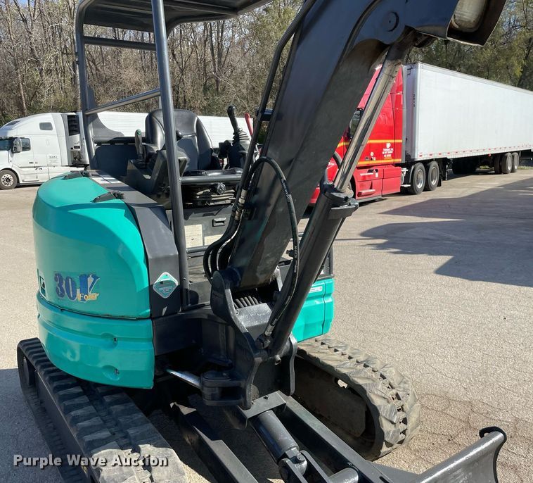 image for item LV9966 2014 IHI 30v4 mini excavator