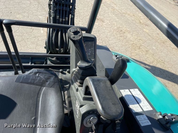 image for item LV9966 2014 IHI 30v4 mini excavator