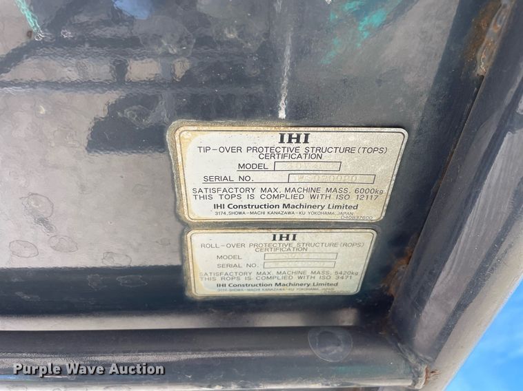 image for item LV9966 2014 IHI 30v4 mini excavator