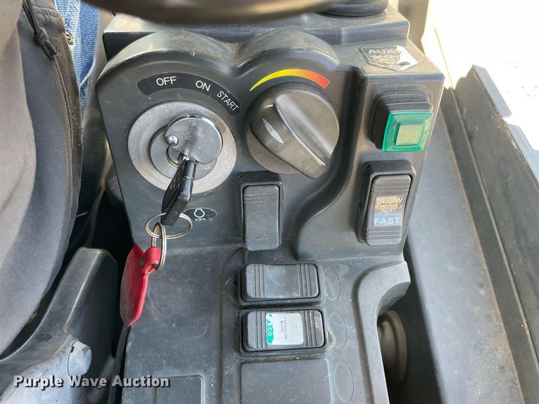 image for item LV9966 2014 IHI 30v4 mini excavator