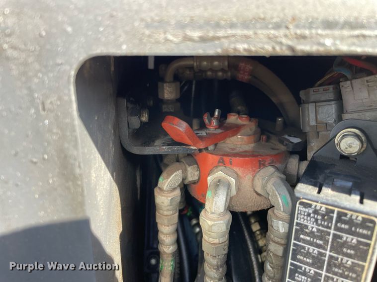 image for item LV9966 2014 IHI 30v4 mini excavator