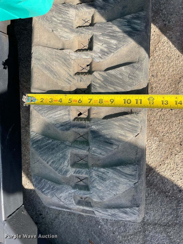 image for item LV9966 2014 IHI 30v4 mini excavator