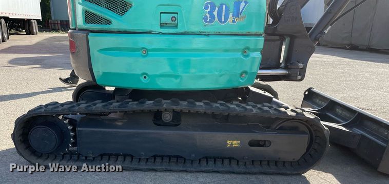 image for item LV9966 2014 IHI 30v4 mini excavator