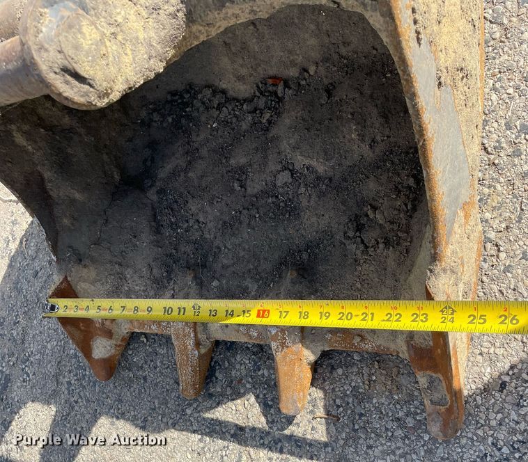 image for item LV9966 2014 IHI 30v4 mini excavator