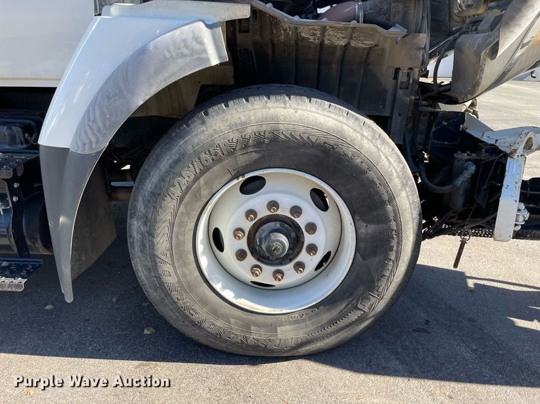 image for item LV9971 2006 International 7500  sewer jetter truck