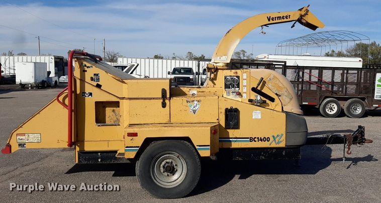 image for item LX9802 2005 Vermeer BC1400  wood chipper